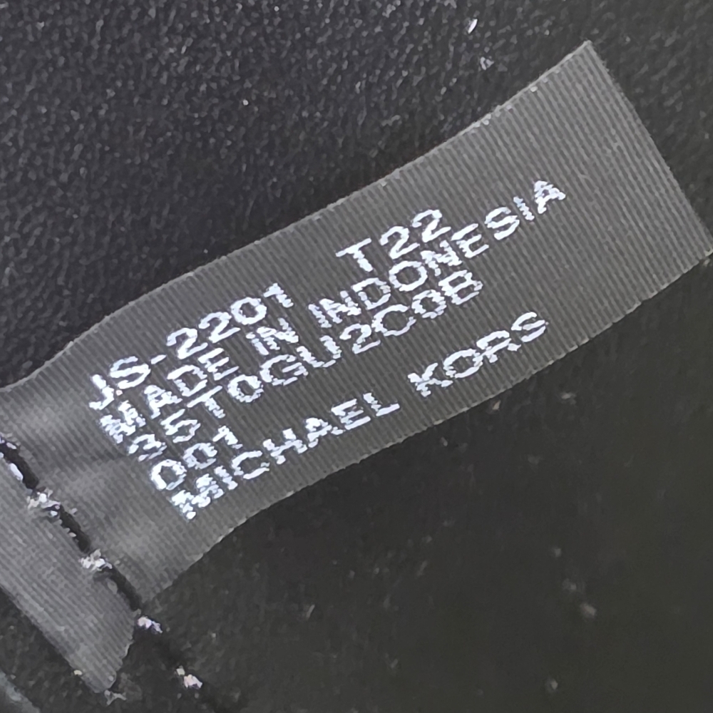 Michael Kors Suri Logo Small Black Crossbody - Picture 6 of 10